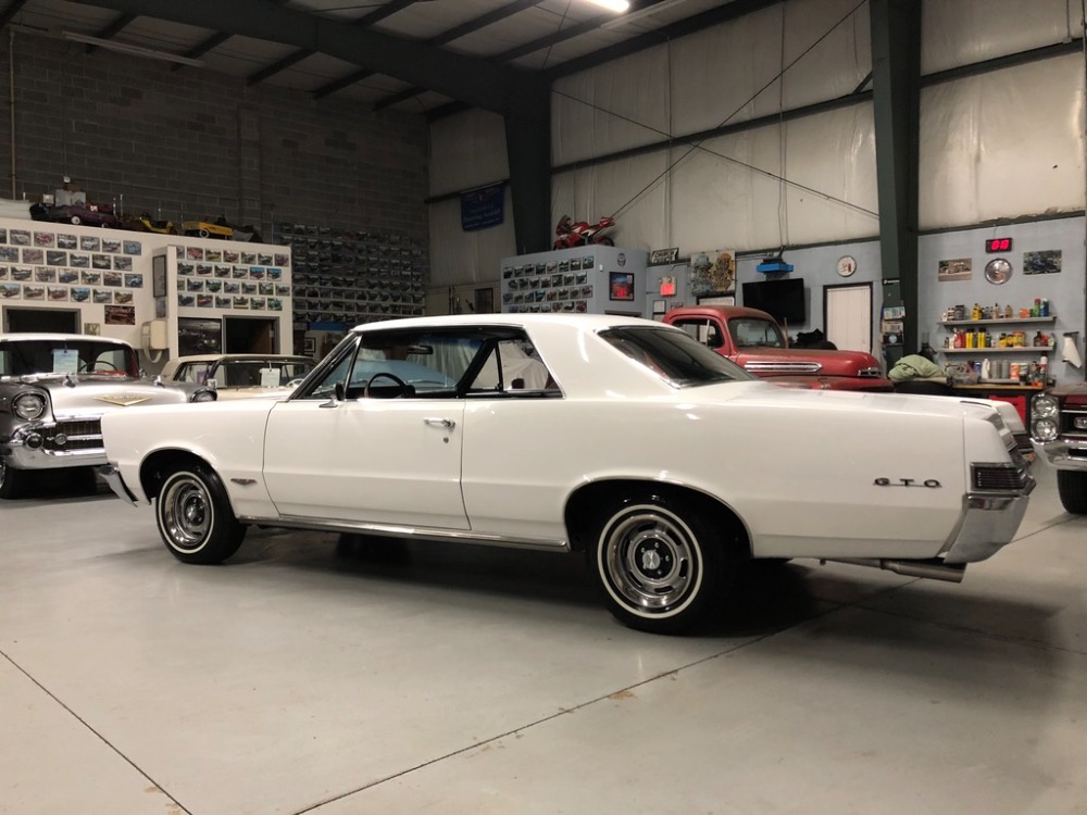 Used 1965 Pontiac GTO -389 ENGINE-4 SPEED- PHS DOCUMENTED- | Mundelein, IL