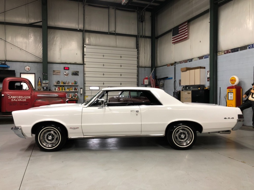 Used 1965 Pontiac GTO -389 ENGINE-4 SPEED- PHS DOCUMENTED- | Mundelein, IL