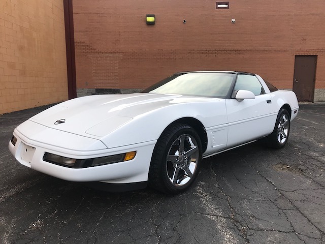 Used 1995 Chevrolet Corvette - 5.7 L V8 - LOW MILES - CLEAN CAR FAX | Mundelein, IL