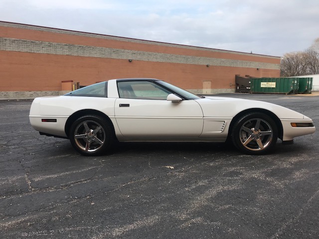 Used 1995 Chevrolet Corvette - 5.7 L V8 - LOW MILES - CLEAN CAR FAX | Mundelein, IL