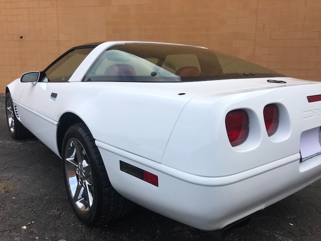 Used 1995 Chevrolet Corvette - 5.7 L V8 - LOW MILES - CLEAN CAR FAX | Mundelein, IL