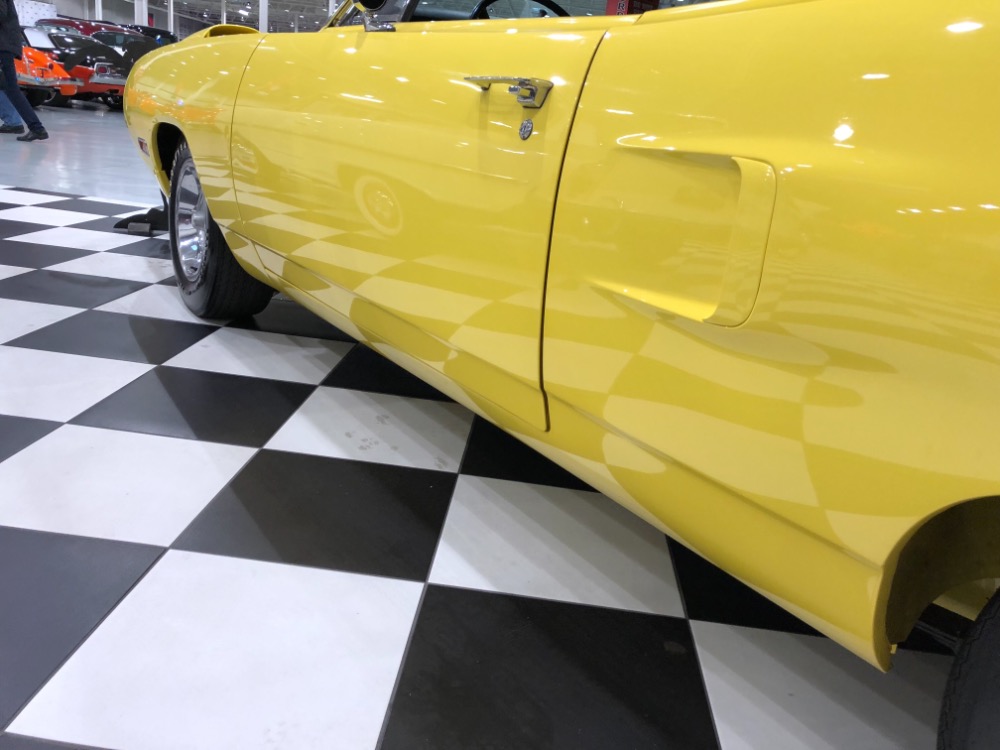 Used 1970 Plymouth Superbird -1 OWNER-ROTISSERIE RESTORED DOCUMENTED GALEN'S REGISTRY- | Mundelein, IL