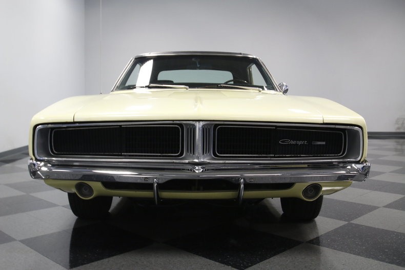Used 1969 Dodge Charger -NUMBERS MATCHING 383-FACTORY CORRECT SUN FIRE YELLOW- | Mundelein, IL