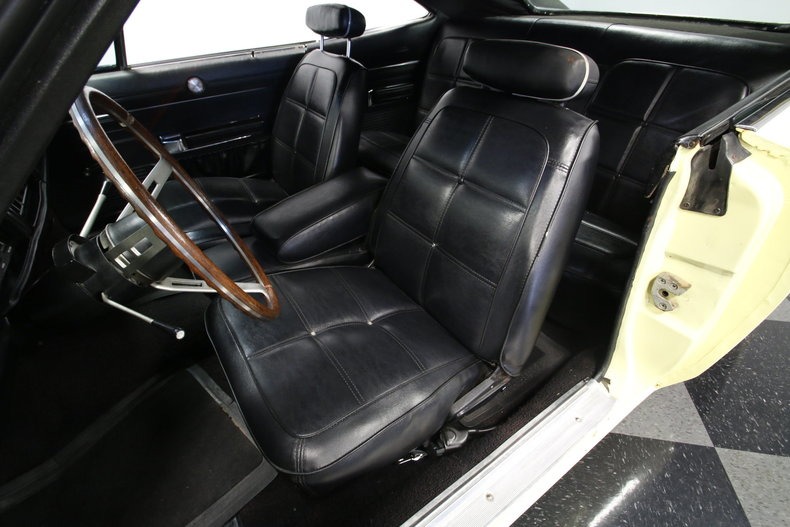 Used 1969 Dodge Charger -NUMBERS MATCHING 383-FACTORY CORRECT SUN FIRE YELLOW- | Mundelein, IL