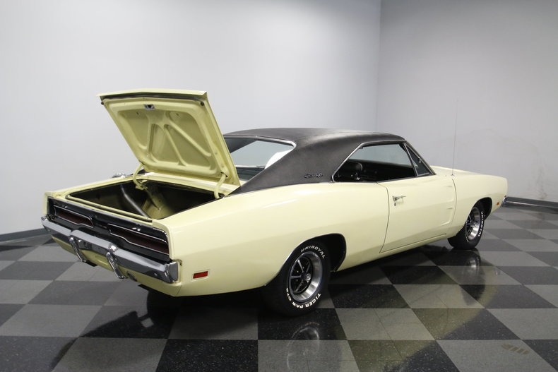 Used 1969 Dodge Charger -NUMBERS MATCHING 383-FACTORY CORRECT SUN FIRE YELLOW- | Mundelein, IL