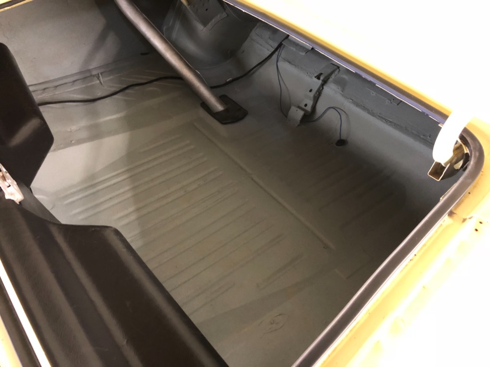 Used 1969 Dodge Charger -NUMBERS MATCHING 383-FACTORY CORRECT SUN FIRE YELLOW- | Mundelein, IL