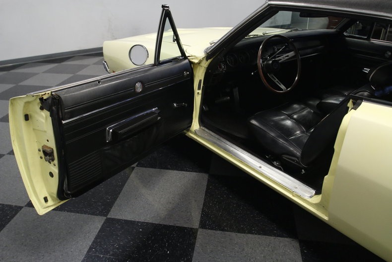 Used 1969 Dodge Charger -NUMBERS MATCHING 383-FACTORY CORRECT SUN FIRE YELLOW- | Mundelein, IL