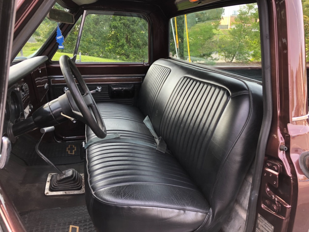 Used 1970 Chevrolet C-10 -CUSTOM/10-NEW PAINT-TENNESSEE  SHORT BED TRUCK- SEE VIDEO | Mundelein, IL