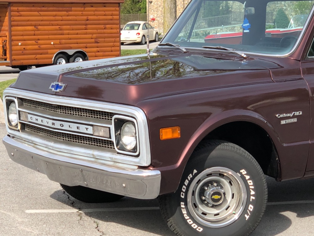 Used 1970 Chevrolet C-10 -CUSTOM/10-NEW PAINT-TENNESSEE  SHORT BED TRUCK- SEE VIDEO | Mundelein, IL