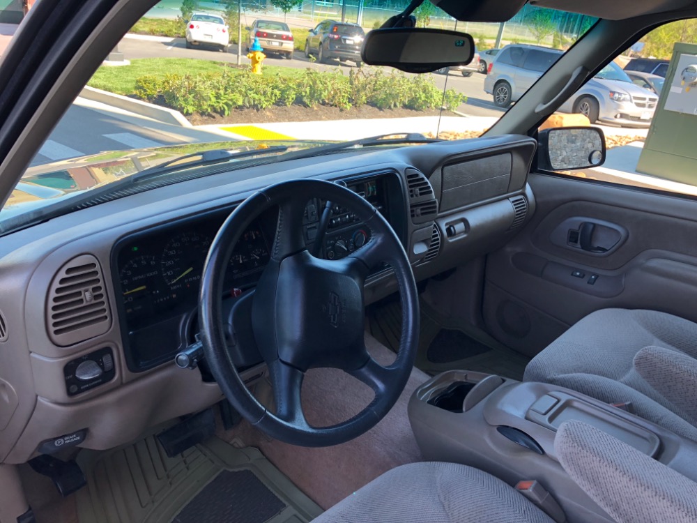Used 1998 Chevrolet Tahoe -SLAMMED RARE 2 DOOR TRUCK-RUST FREE FROM TENNESSEE | Mundelein, IL