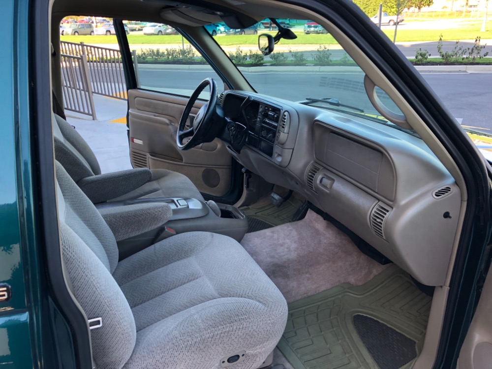 Used 1998 Chevrolet Tahoe -SLAMMED RARE 2 DOOR TRUCK-RUST FREE FROM TENNESSEE | Mundelein, IL