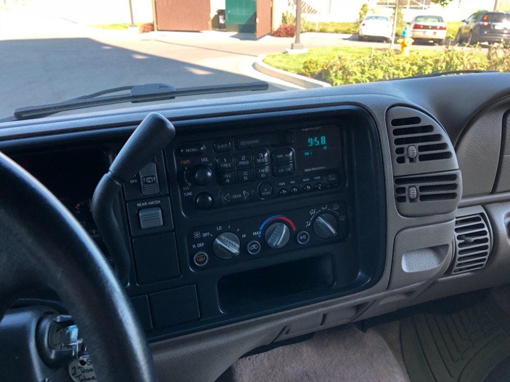 Used 1998 Chevrolet Tahoe -SLAMMED RARE 2 DOOR TRUCK-RUST FREE FROM TENNESSEE | Mundelein, IL