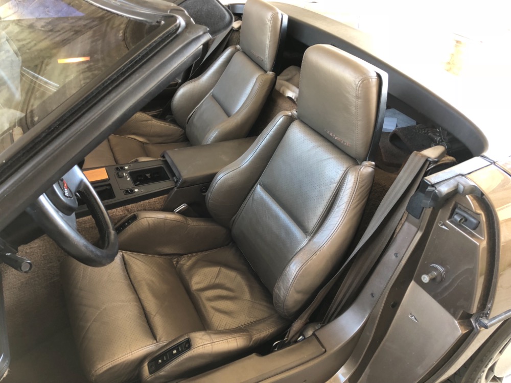 Used 1987 Chevrolet Corvette -Convertible 40,000 Original Miles-Garage Kept- Rare color Combo- SEE VIDEO | Mundelein, IL