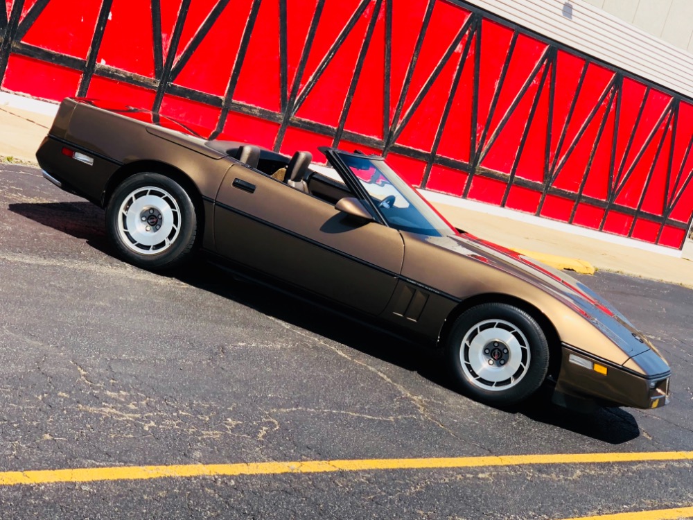 Used 1987 Chevrolet Corvette -Convertible 40,000 Original Miles-Garage Kept- Rare color Combo- SEE VIDEO | Mundelein, IL