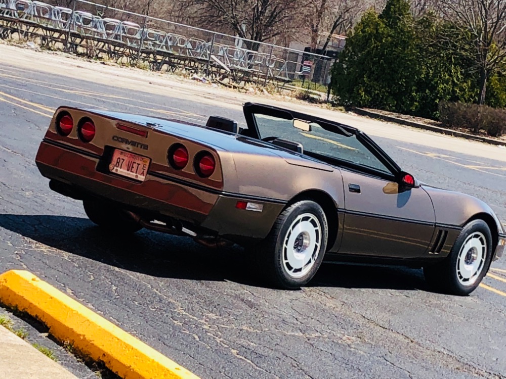 Used 1987 Chevrolet Corvette -Convertible 40,000 Original Miles-Garage Kept- Rare color Combo- SEE VIDEO | Mundelein, IL