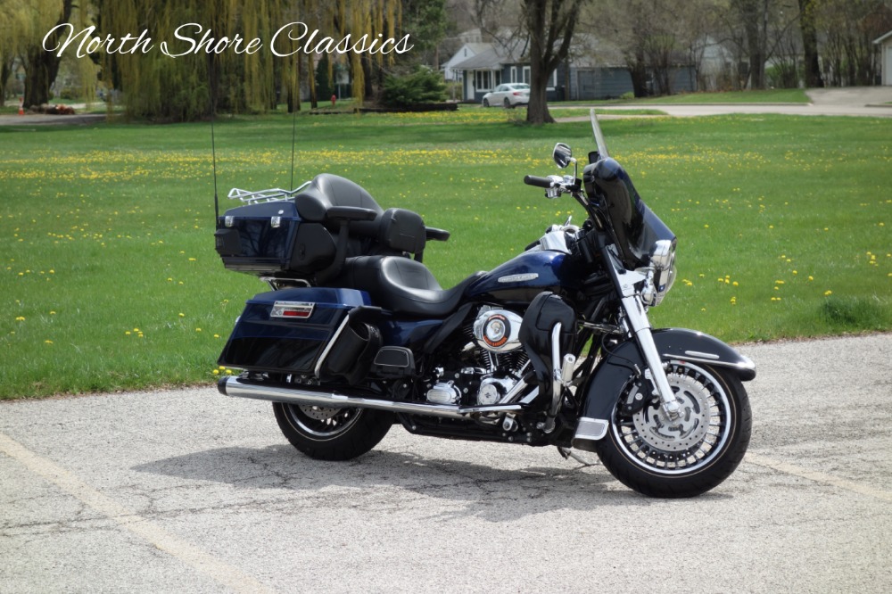 Used 2013 Harley Davidson Electra Glide Ultra - FLTHTK MODEL - GORGEOUS BIKE - SEE VIDEO | Mundelein, IL