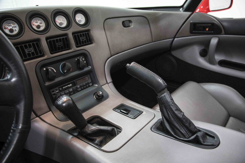 Used 1993 Dodge Viper -RT/10-EARLY PRODUCTION HAND ASSEMBLED-COLLECTORS CAR-LOW MILES-MINT-CLEAN | Mundelein, IL
