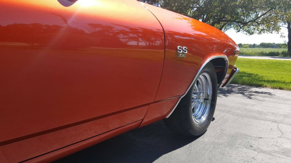Used 1969 Chevrolet Chevelle -5 SPEED PRO TOURING BIG BLOCK CHEVELLE-AWESOME PAINT WORK- | Mundelein, IL