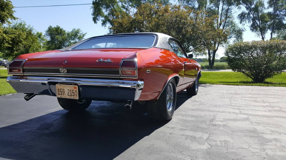 Used 1969 Chevrolet Chevelle -5 SPEED PRO TOURING BIG BLOCK CHEVELLE-AWESOME PAINT WORK- | Mundelein, IL