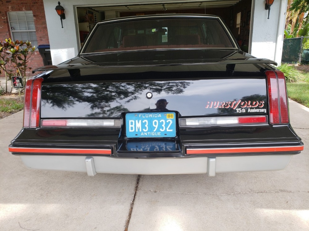 Used 1983 Oldsmobile Cutlass - 15th ANNIVERSARY HURST OLDS - CLEAN AND SOLID- | Mundelein, IL