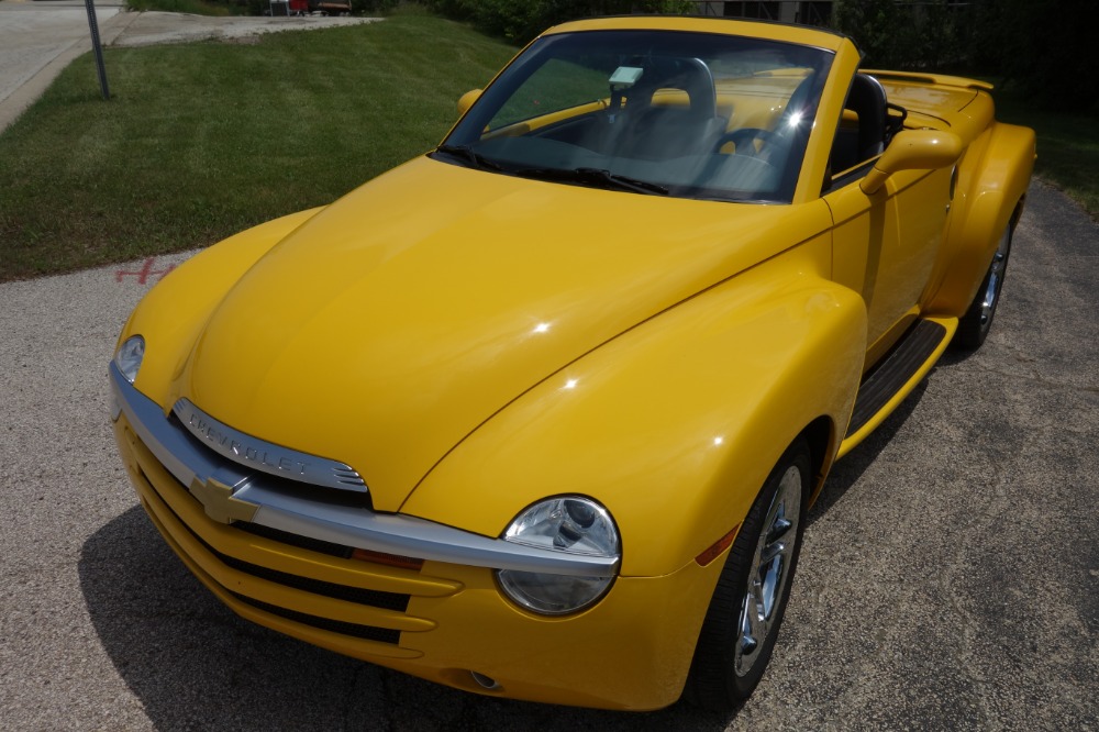 Used 2005 Chevrolet SSR -CONVERTIBLE - 390HP WITH 405 LB FT TORQUE- SEE VIDEO | Mundelein, IL