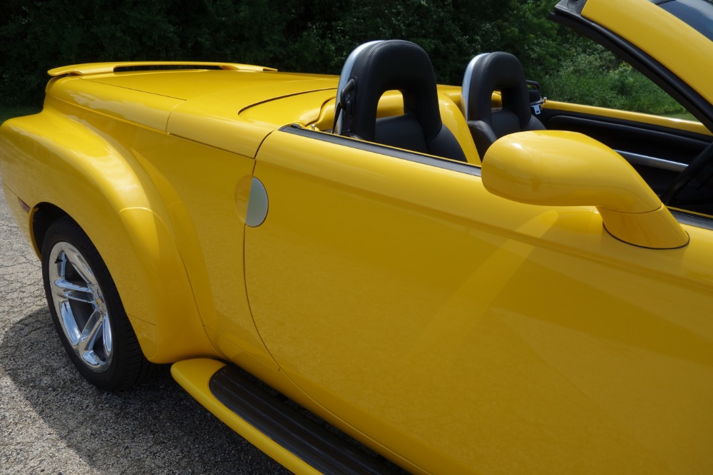 Used 2005 Chevrolet SSR -CONVERTIBLE - 390HP WITH 405 LB FT TORQUE- SEE VIDEO | Mundelein, IL