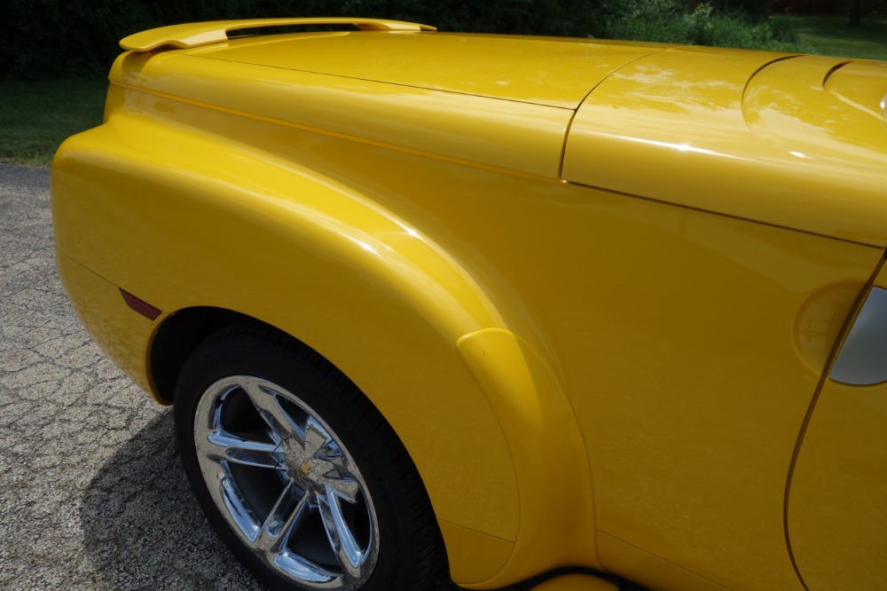 Used 2005 Chevrolet SSR -CONVERTIBLE - 390HP WITH 405 LB FT TORQUE- SEE VIDEO | Mundelein, IL
