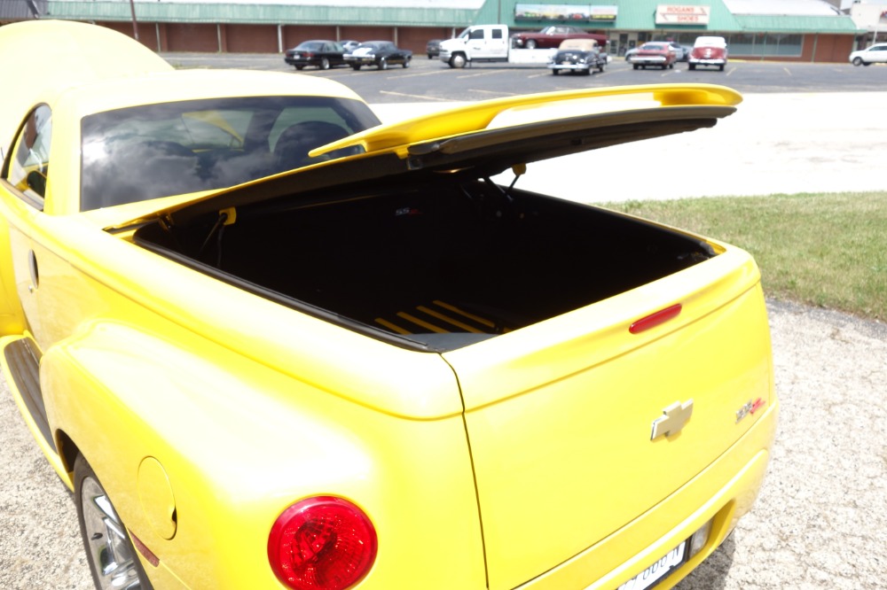 Used 2005 Chevrolet SSR -CONVERTIBLE - 390HP WITH 405 LB FT TORQUE- SEE VIDEO | Mundelein, IL