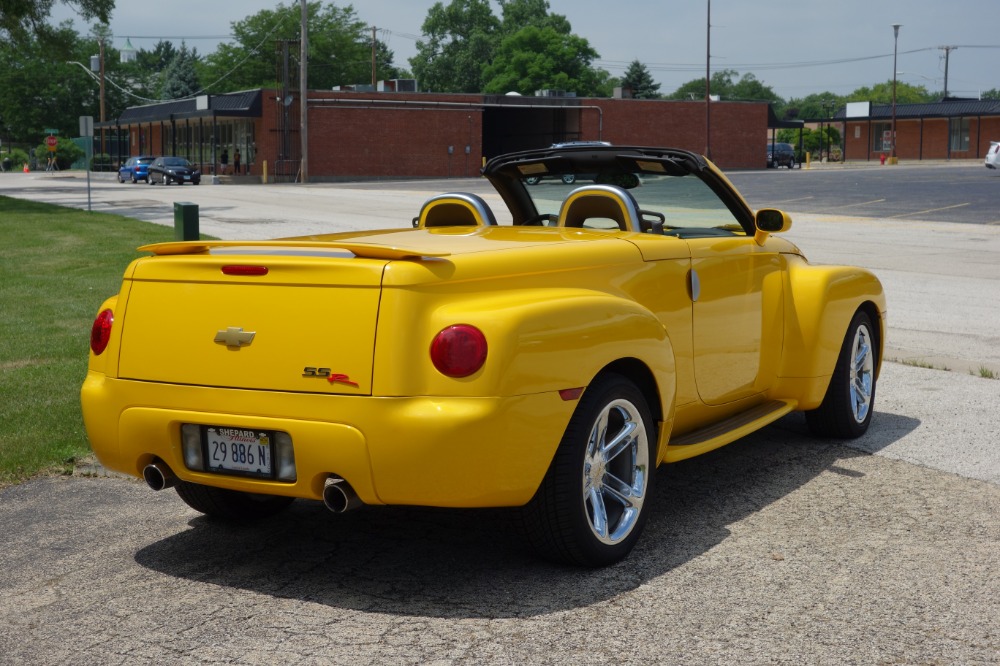 Used 2005 Chevrolet SSR -CONVERTIBLE - 390HP WITH 405 LB FT TORQUE- SEE VIDEO | Mundelein, IL