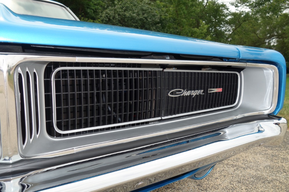 Used 1969 Dodge Charger -CLEARANCE-FRAME UP RESTORED-440 BIG BLOCK-EASY FINANCING-CALIFORNIA MOPAR- | Mundelein, IL