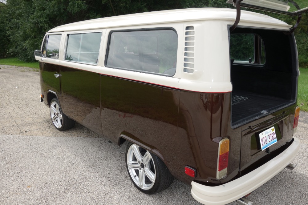 Used 1977 Volkswagen Bus -CRUISE N STYLE - SEE VIDEO | Mundelein, IL