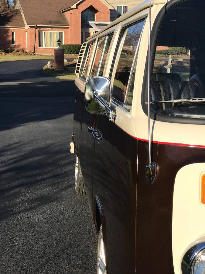 Used 1977 Volkswagen Bus -CRUISE N STYLE - SEE VIDEO | Mundelein, IL