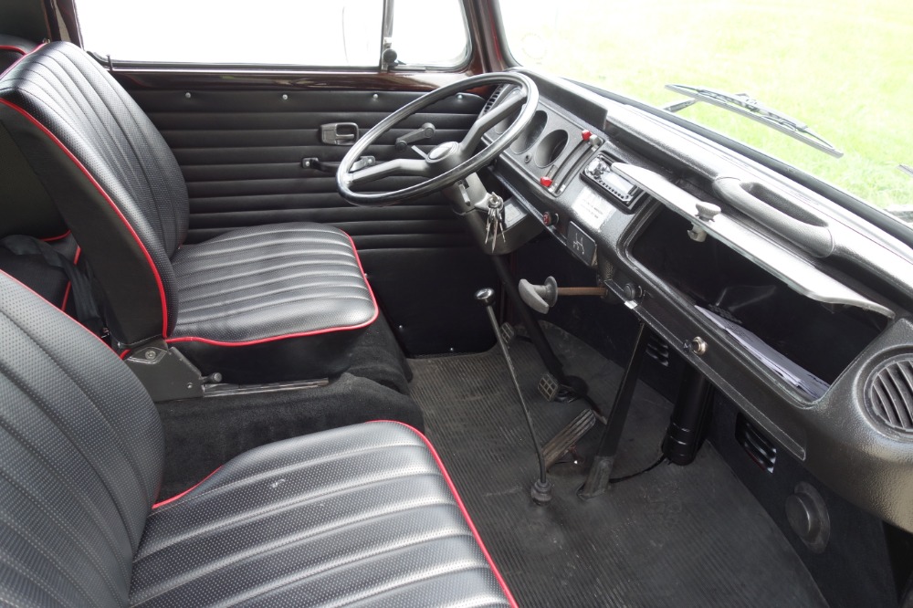 Used 1977 Volkswagen Bus -CRUISE N STYLE - SEE VIDEO | Mundelein, IL