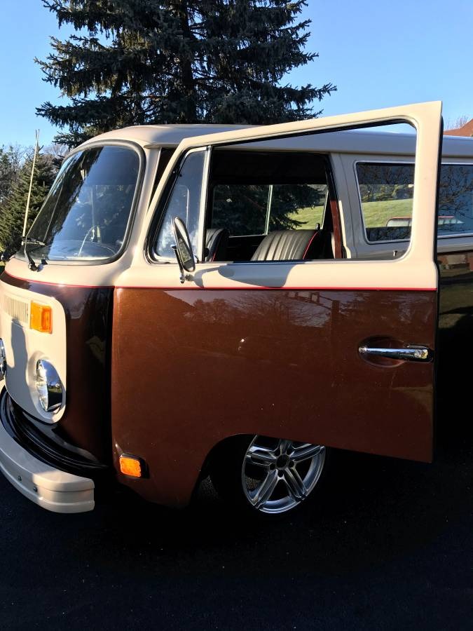 Used 1977 Volkswagen Bus -CRUISE N STYLE - SEE VIDEO | Mundelein, IL