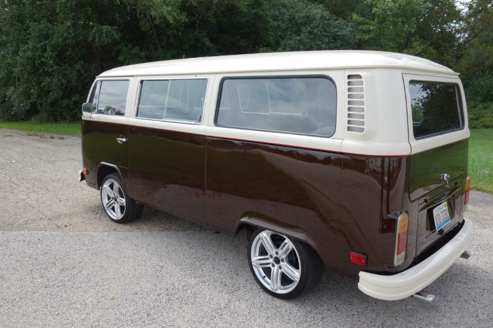 Used 1977 Volkswagen Bus -CRUISE N STYLE - SEE VIDEO | Mundelein, IL