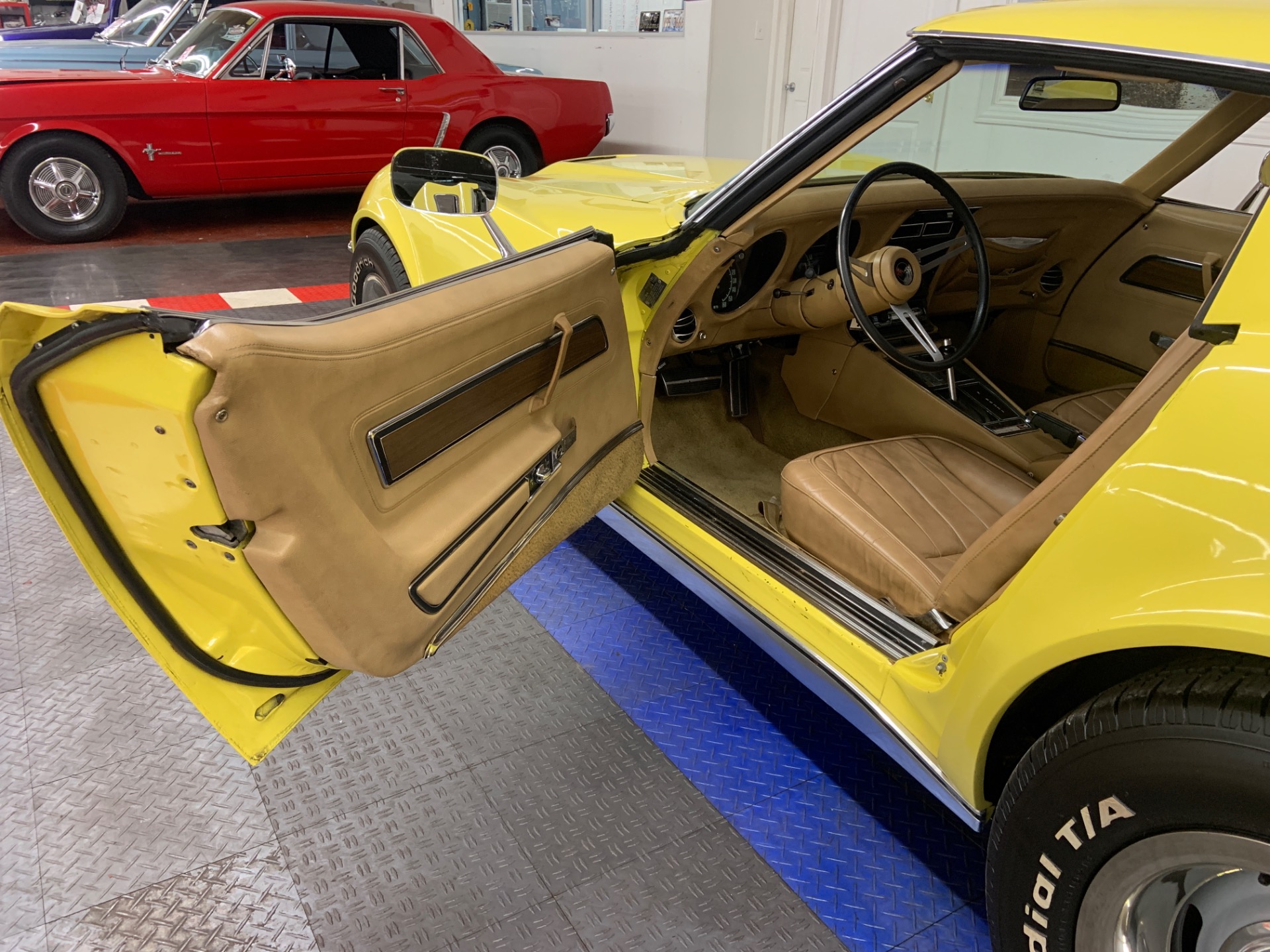 Used 1970 Chevrolet Corvette -STINGRAY - COUPE - LOTS OF FACTORY OPTIONS - COLD A/C - SEE VIDEO - | Mundelein, IL