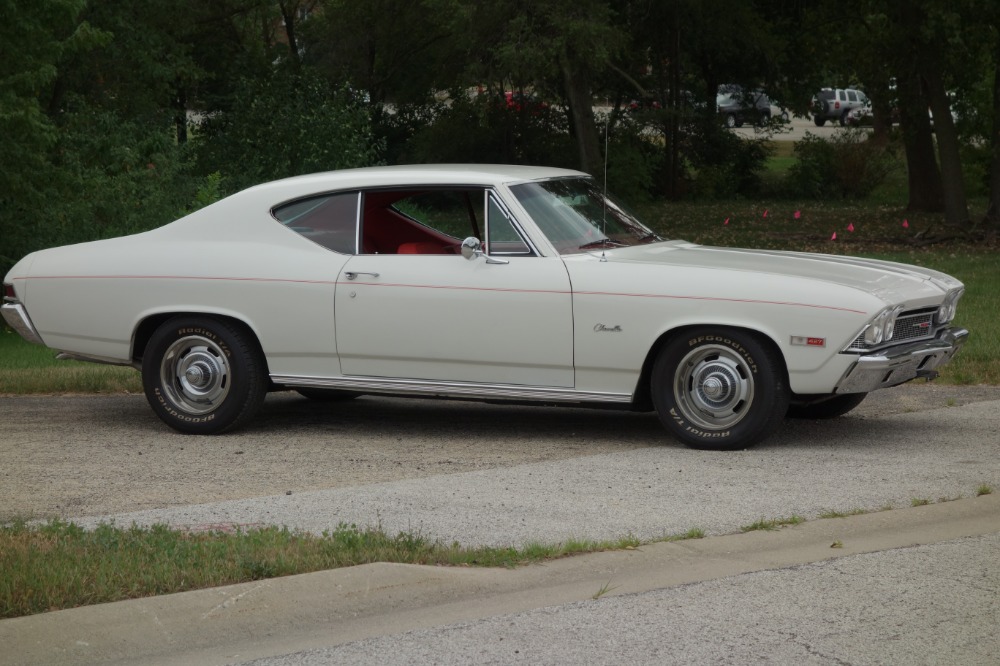 Used 1968 Chevrolet Chevelle -DELUXE 300-LUXURY GENTLEMANS CHEVELLE-RESTORED-OVERDRIVE/AC- SEE VIDEO | Mundelein, IL