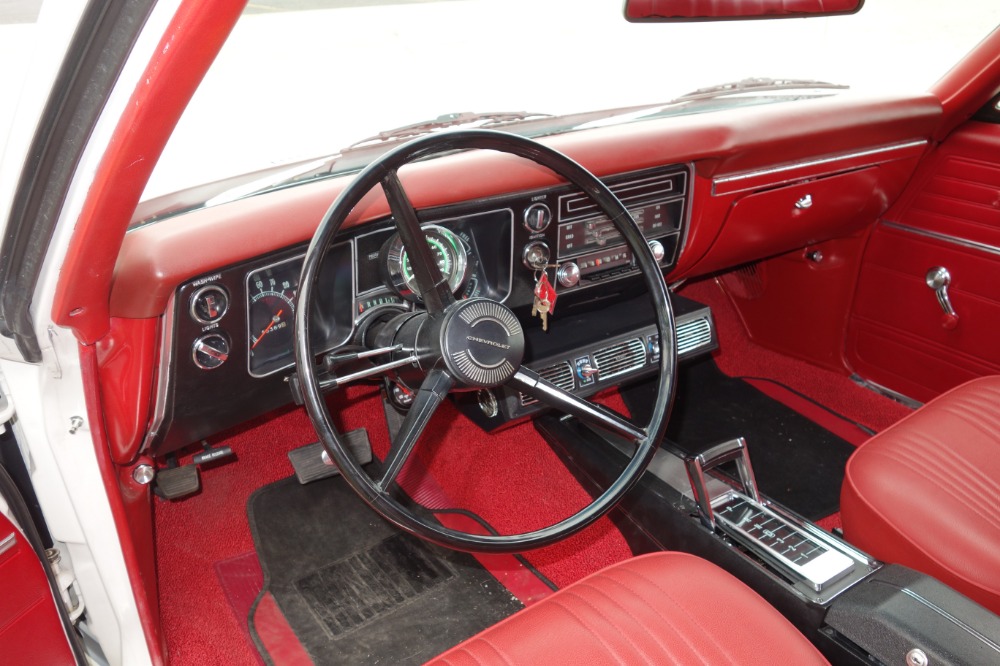 Used 1968 Chevrolet Chevelle -DELUXE 300-LUXURY GENTLEMANS CHEVELLE-RESTORED-OVERDRIVE/AC- SEE VIDEO | Mundelein, IL