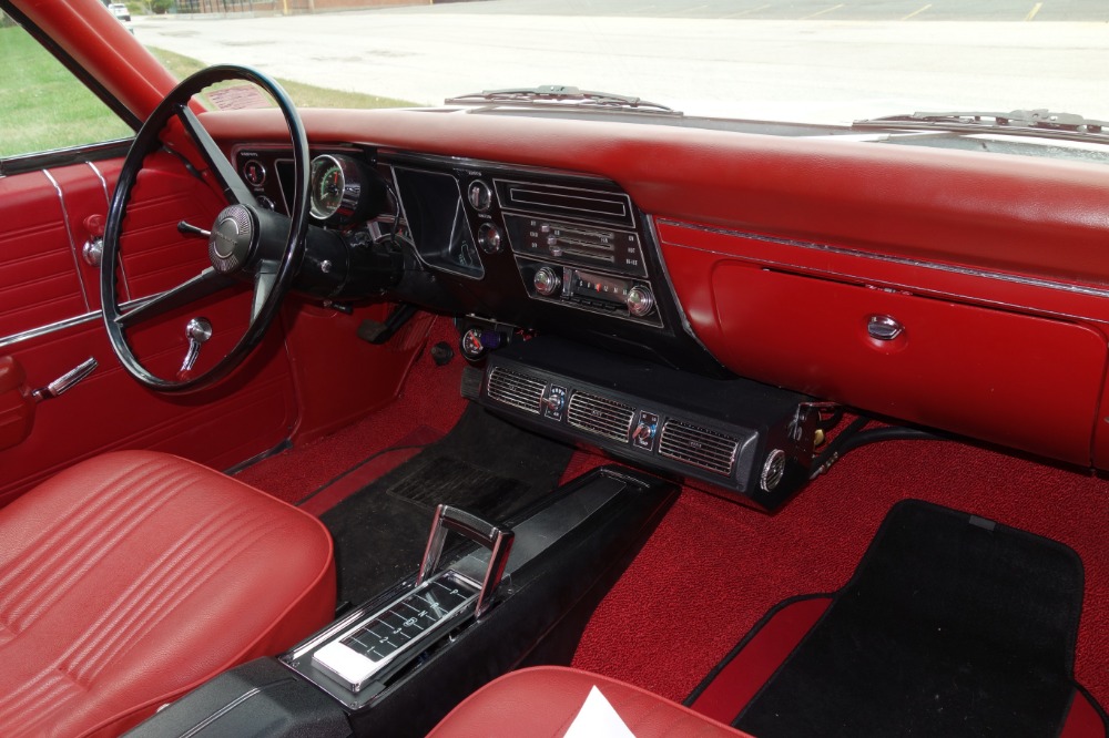 Used 1968 Chevrolet Chevelle -DELUXE 300-LUXURY GENTLEMANS CHEVELLE-RESTORED-OVERDRIVE/AC- SEE VIDEO | Mundelein, IL
