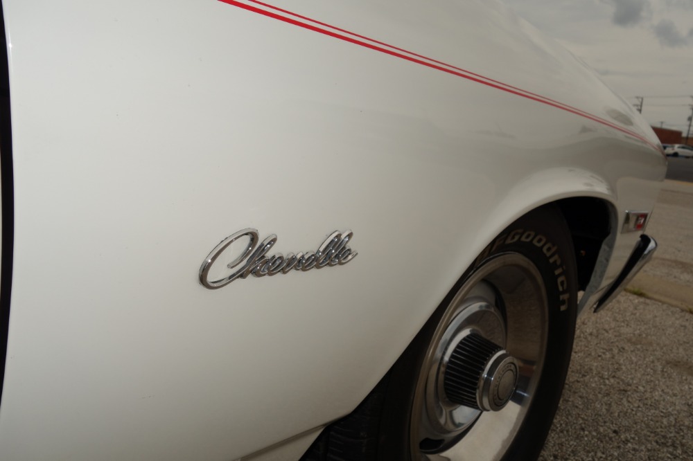 Used 1968 Chevrolet Chevelle -DELUXE 300-LUXURY GENTLEMANS CHEVELLE-RESTORED-OVERDRIVE/AC- SEE VIDEO | Mundelein, IL