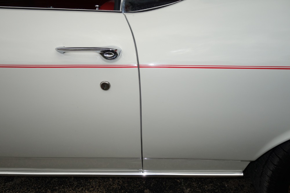 Used 1968 Chevrolet Chevelle -DELUXE 300-LUXURY GENTLEMANS CHEVELLE-RESTORED-OVERDRIVE/AC- SEE VIDEO | Mundelein, IL