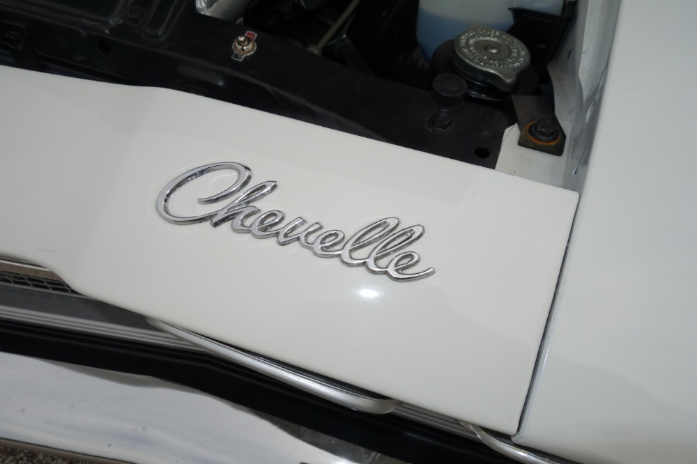 Used 1968 Chevrolet Chevelle -DELUXE 300-LUXURY GENTLEMANS CHEVELLE-RESTORED-OVERDRIVE/AC- SEE VIDEO | Mundelein, IL