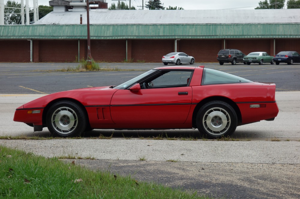 Used 1987 Chevrolet Corvette - 350/4SPEED- DOUBLE RED VETTE - SEE VIDEO | Mundelein, IL