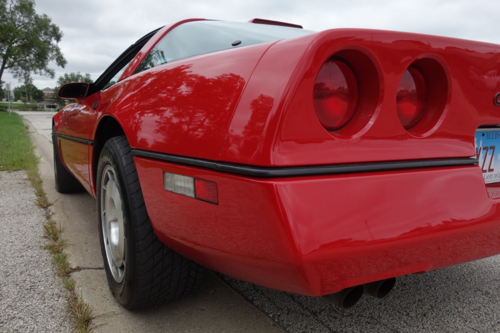 Used 1987 Chevrolet Corvette - 350/4SPEED- DOUBLE RED VETTE - SEE VIDEO | Mundelein, IL