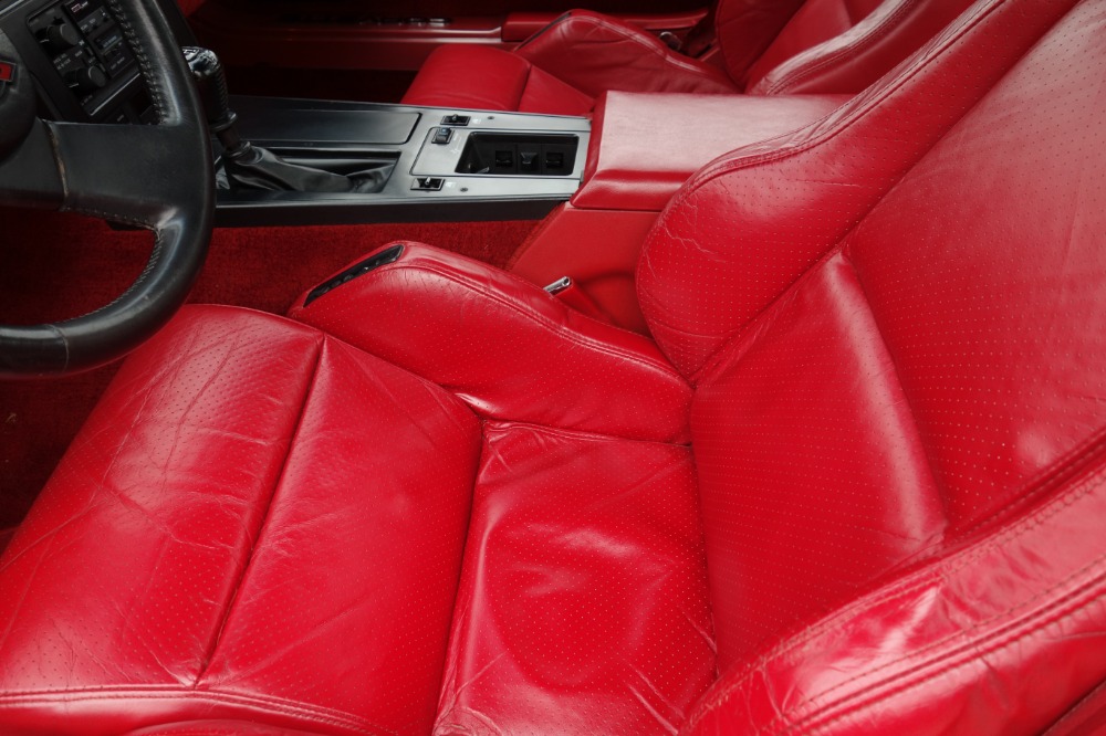 Used 1987 Chevrolet Corvette - 350/4SPEED- DOUBLE RED VETTE - SEE VIDEO | Mundelein, IL