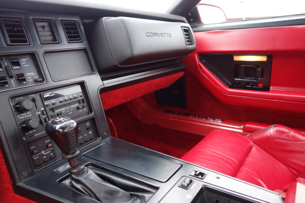 Used 1987 Chevrolet Corvette - 350/4SPEED- DOUBLE RED VETTE - SEE VIDEO | Mundelein, IL