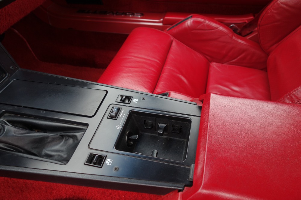 Used 1987 Chevrolet Corvette - 350/4SPEED- DOUBLE RED VETTE - SEE VIDEO | Mundelein, IL
