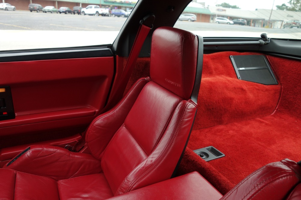 Used 1987 Chevrolet Corvette - 350/4SPEED- DOUBLE RED VETTE - SEE VIDEO | Mundelein, IL