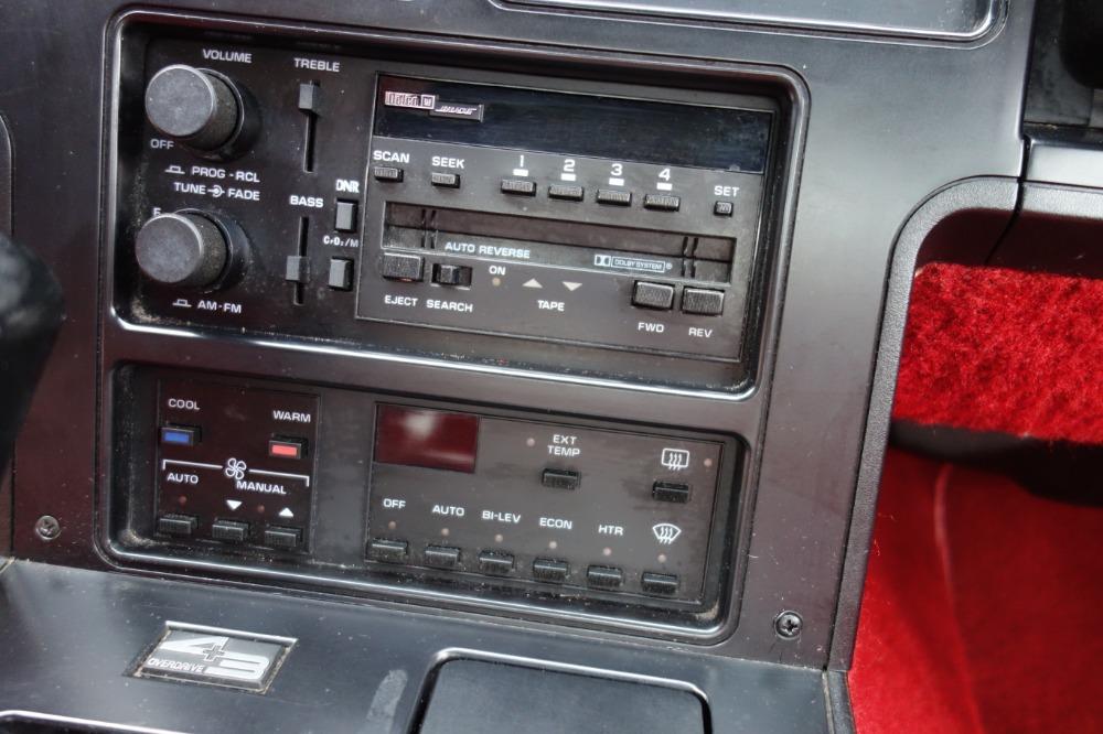 Used 1987 Chevrolet Corvette - 350/4SPEED- DOUBLE RED VETTE - SEE VIDEO | Mundelein, IL