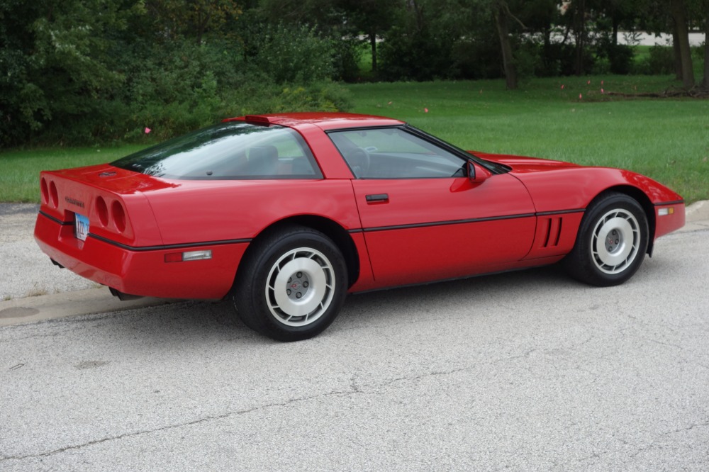 Used 1987 Chevrolet Corvette - 350/4SPEED- DOUBLE RED VETTE - SEE VIDEO | Mundelein, IL